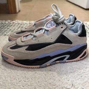 Adidas Niteball multicolor sz 6